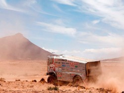 Car 2, crewed by Teruhito Sugawara and Hiroyuki Sugiura