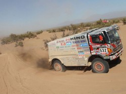 Car 1 piloted by the Yoshimasa Sugawara/Katsumi Hamura crew 