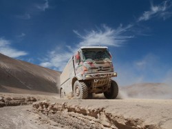Car 2 piloted by Teruhito Sugawara and Hiroyuki Sugiura.
